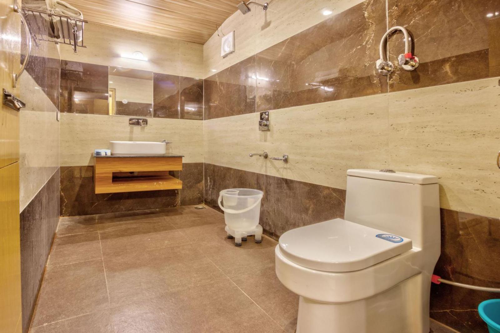 Shivalaya Retreat - A River Side Hotel 3*
